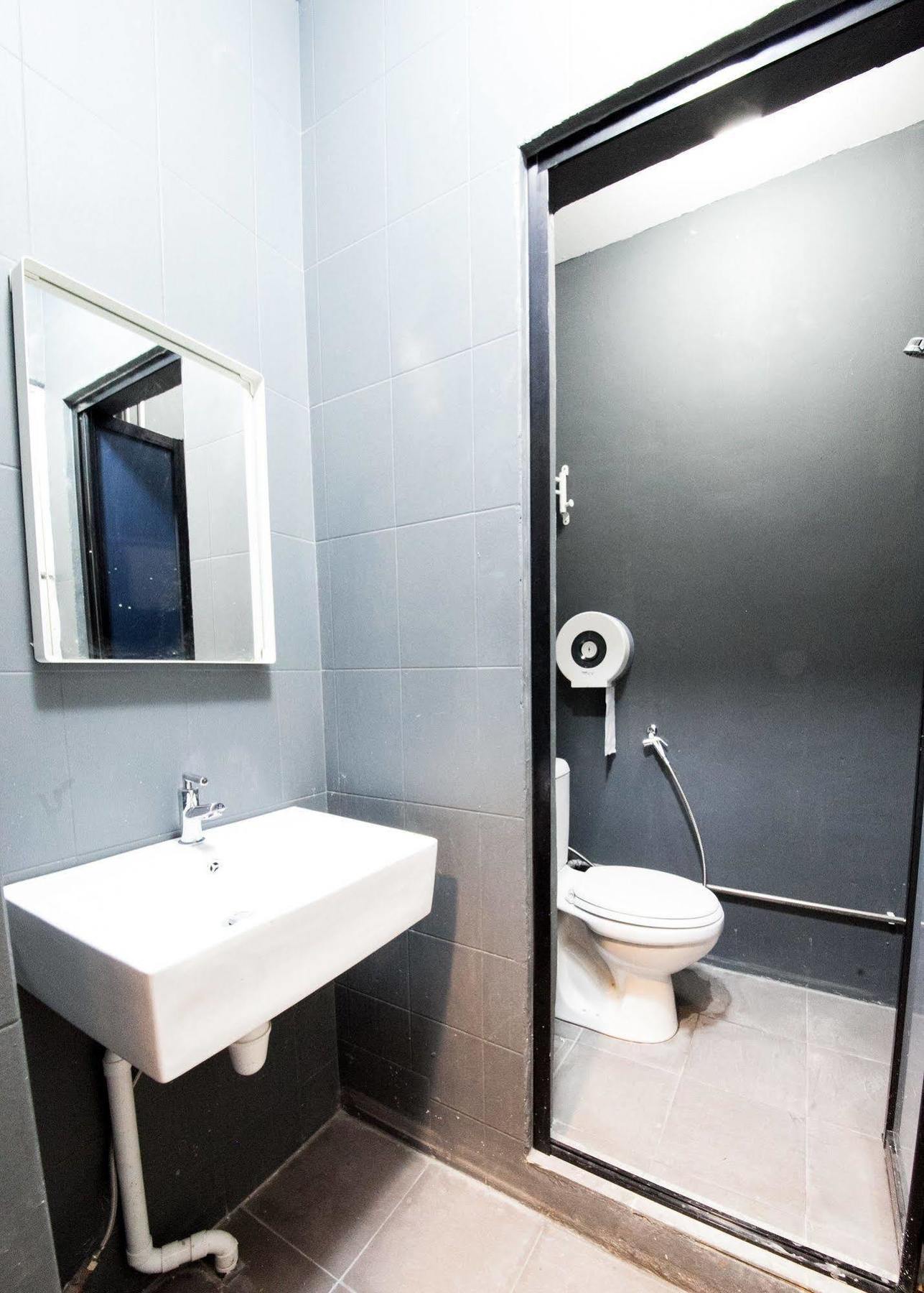 Plush Pods Hostel สิงคโปร์ ภายนอก รูปภาพ