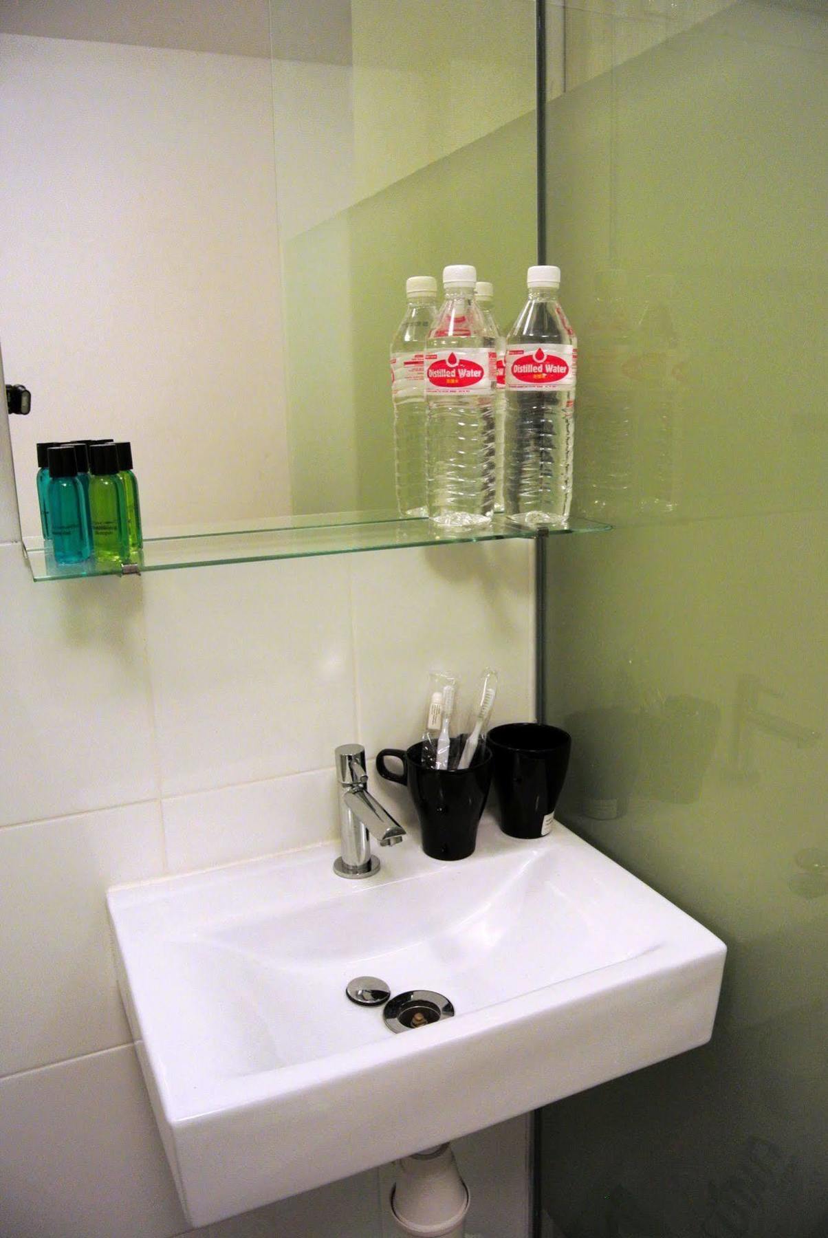 Plush Pods Hostel สิงคโปร์ ภายนอก รูปภาพ